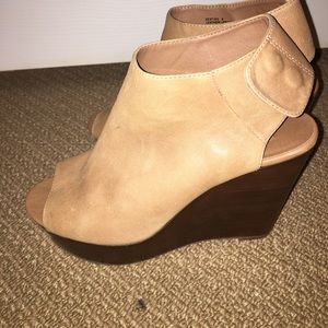 Steve Madden Bestiee Wedges